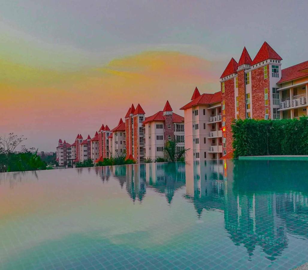 Happy City Golf & Resort Csiangraj Kültér fotó