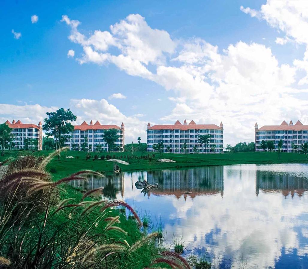 Happy City Golf & Resort Csiangraj Kültér fotó